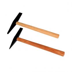 WPHW 460G.  Chipping hammer with ash wooden handle and steel wedge 